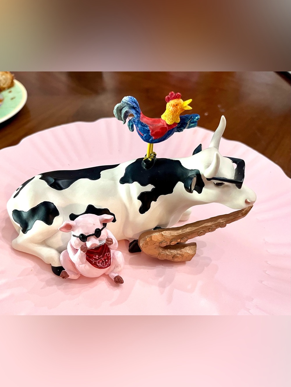CowParade 2001 Mixed Plate Blues Figurine #9141 Retired Jazz Cow Pig Rooster